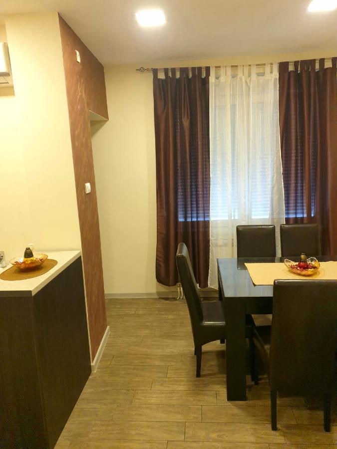Ceca Apartman Ni 외부 사진
