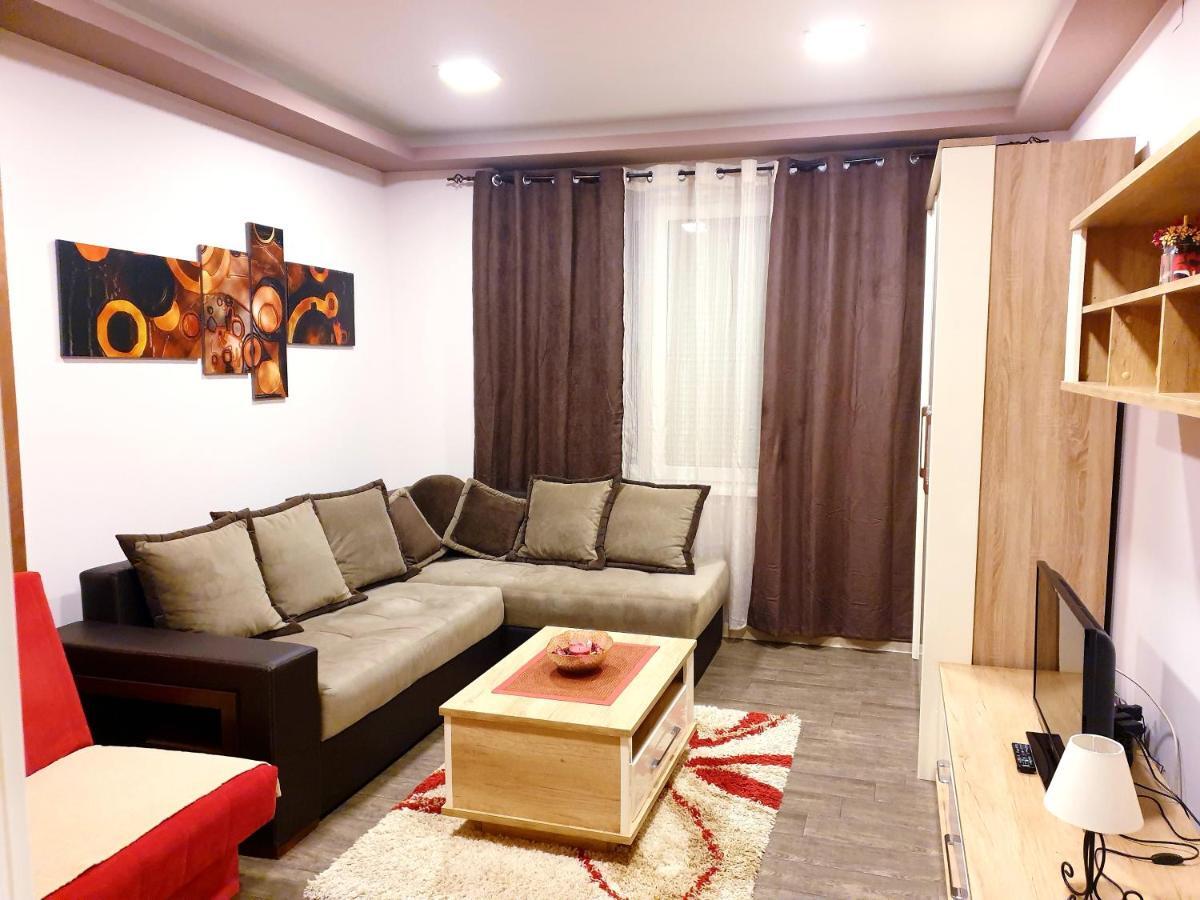 Ceca Apartman Ni 외부 사진