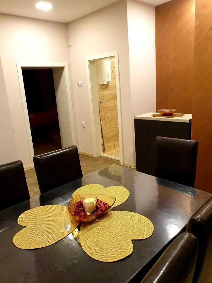 Ceca Apartman Ni 외부 사진